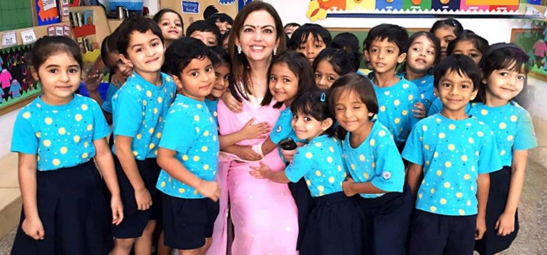 all-the-bollywood-star-kids-attend-dhirubhai-ambani-international-school1400-1513689900_1100x513